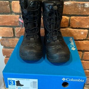 Columbia Unisex-Child Youth Bugaboot Celsius Snow Boot